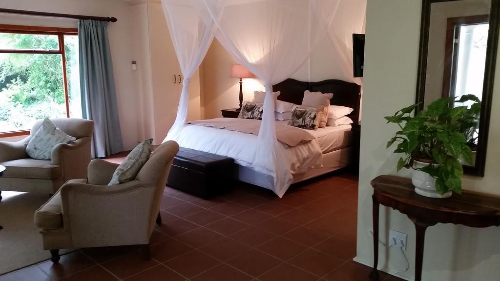 Umlambo River Lodge Kirkwood ภายนอก รูปภาพ