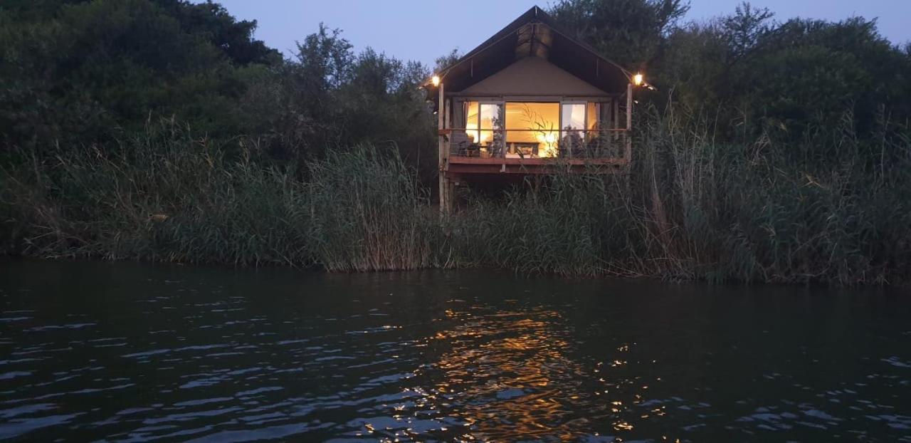 Umlambo River Lodge Kirkwood ภายนอก รูปภาพ
